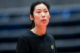 人美声甜！亚运会篮球比赛现场女MC双语解说什么水平？